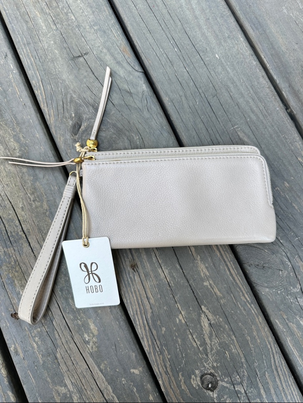 Hobo Taupe Dayton Pebbled Leather Wristlet